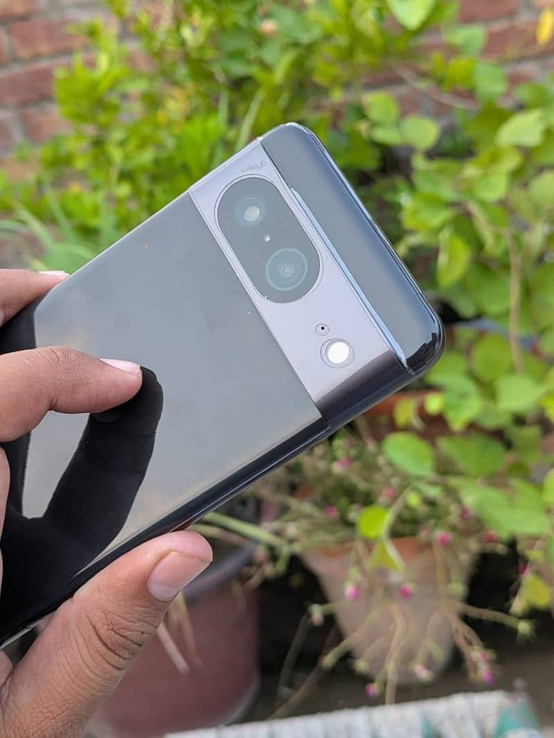 Google Pixel 8 6