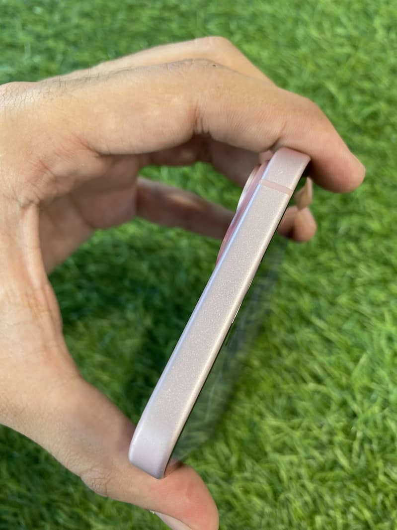 apple iphone 15 plus 2