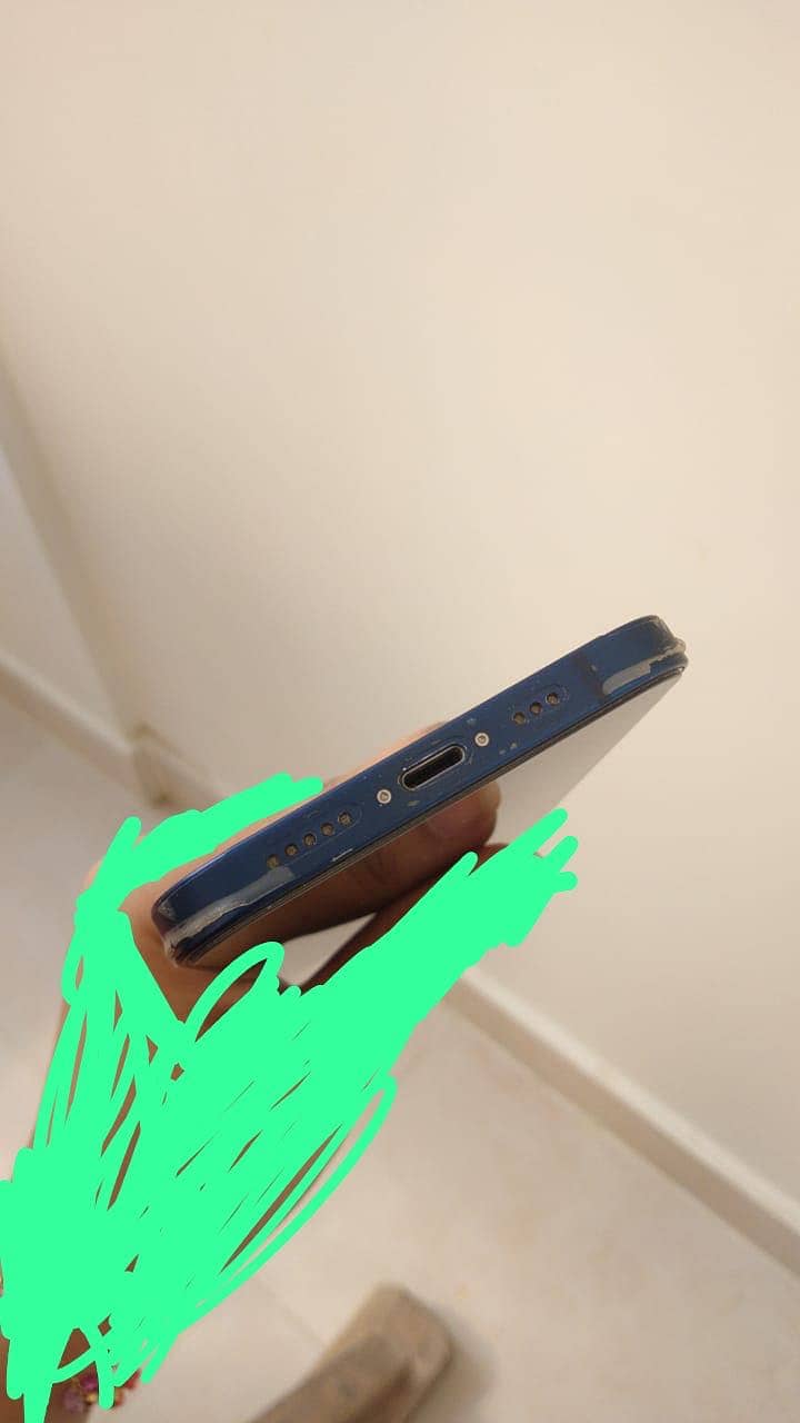 Apple iPhone 12 1