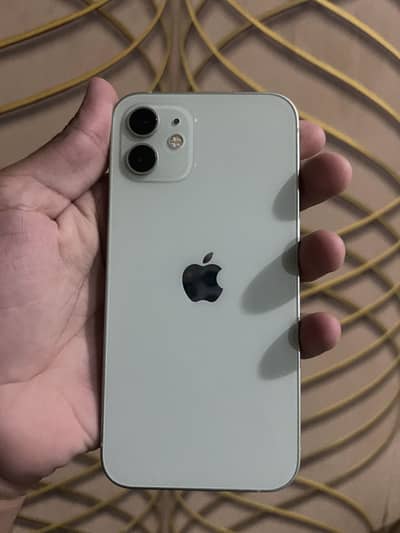 Apple iPhone 12