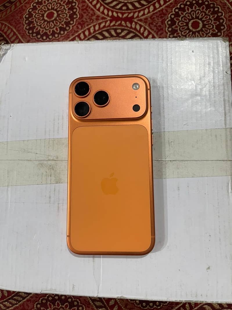 Apple iPhone 17 Pro Max 0