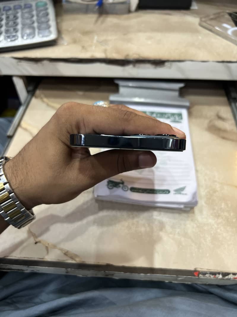 Apple iPhone 12 Pro Max 0