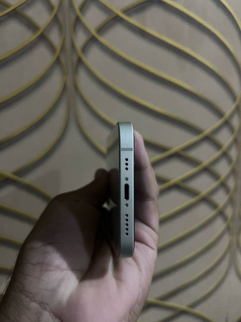 Apple iPhone 12 2