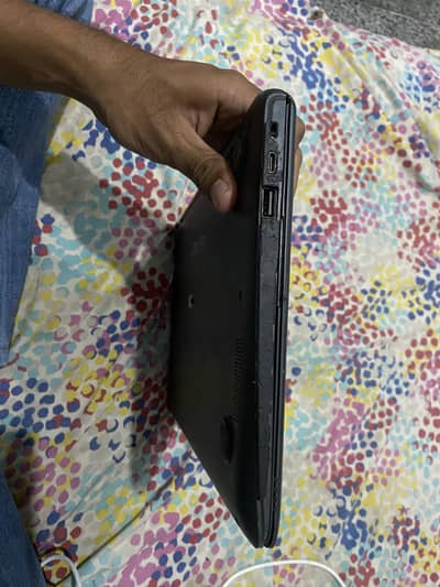 HP TOUCH SCREEN CHROME BOOK