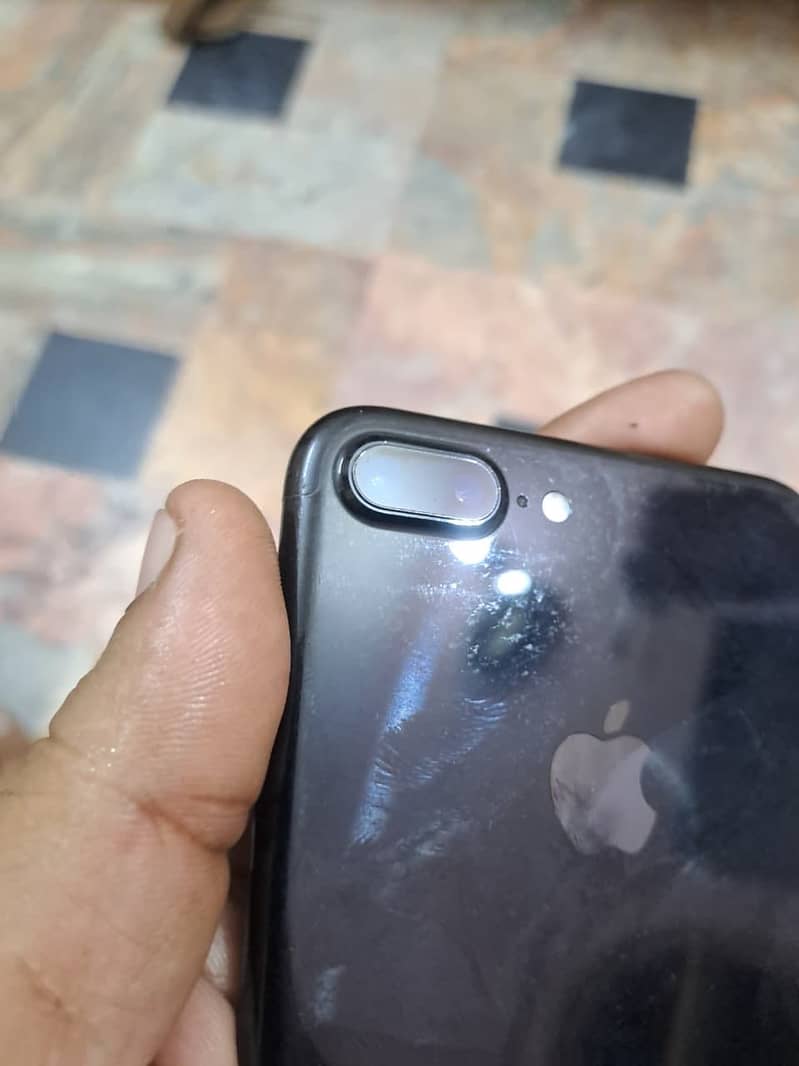 Apple iPhone 7 Plus 7