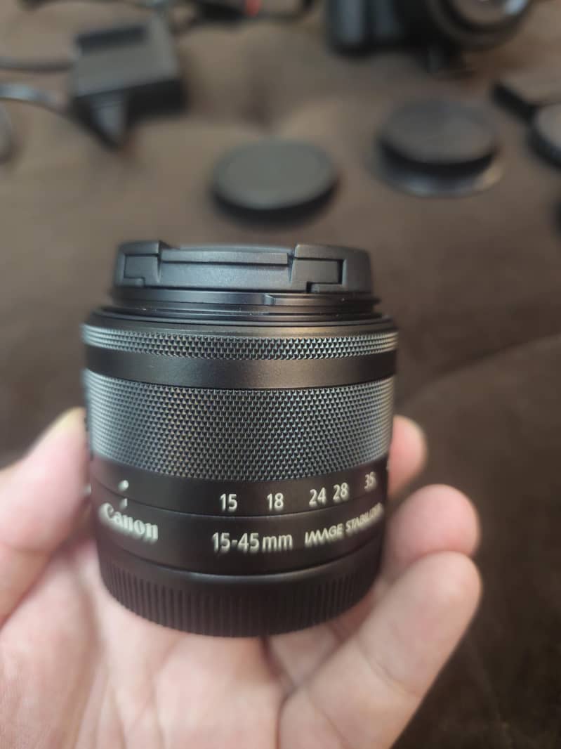 CANON EOS M50 mirror less camera 2