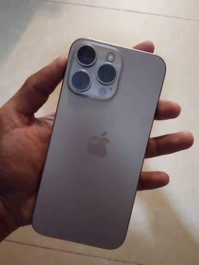 iphone 15 pro max factory unlock (256Gb)
