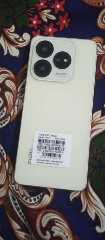 ZTE Nubia V60 Design