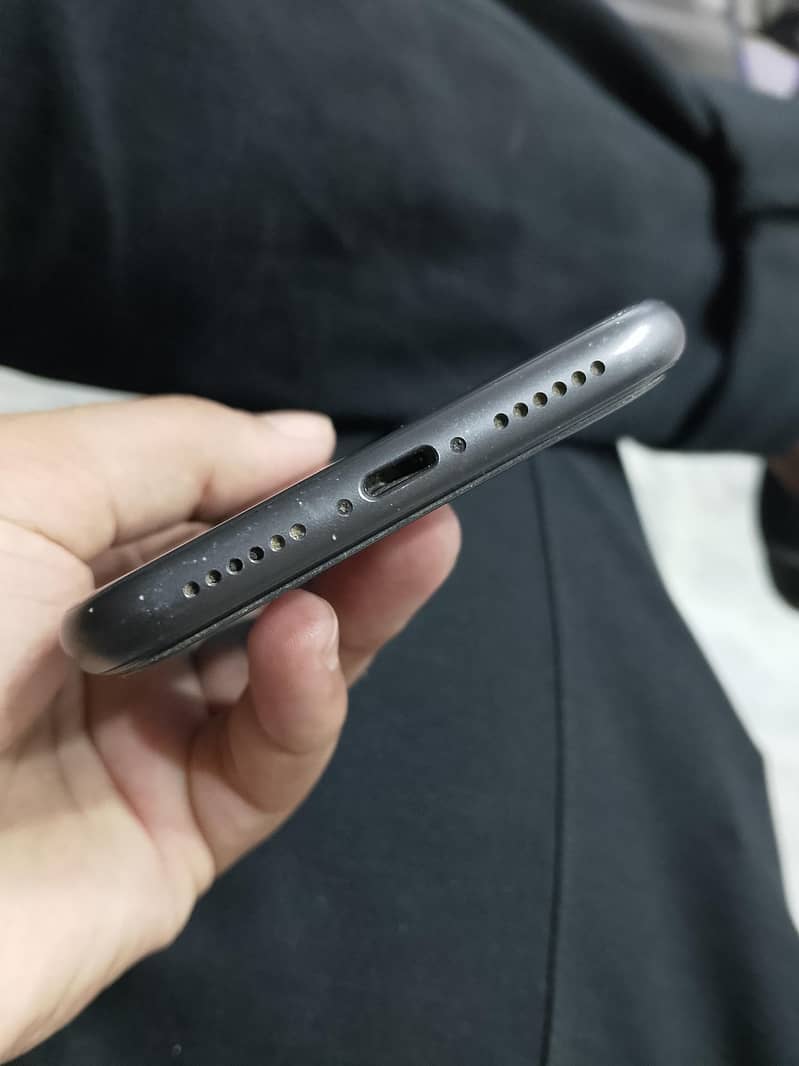 Apple iPhone 11 2
