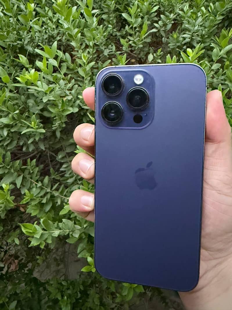 iPhone 14 Pro Max 1