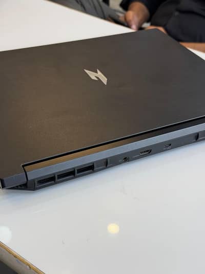 Acer Nitro V16 41