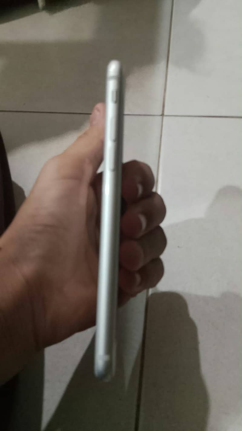 Apple iPhone 8 2