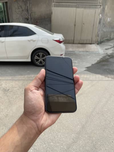 iPhone 11 Waterpack Factory Unlock
