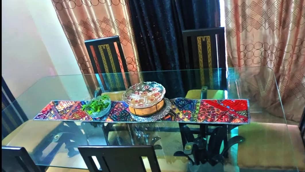 Elegant Dining Table Set 2