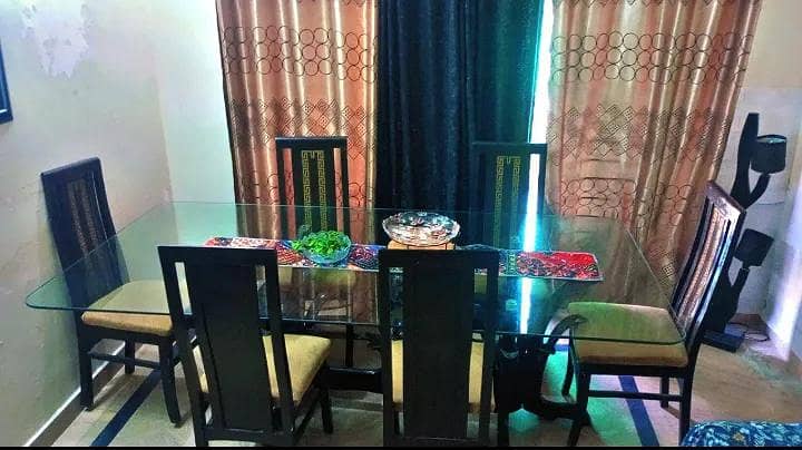 Elegant Dining Table Set 3