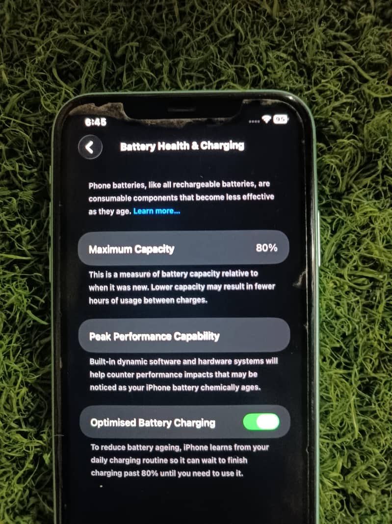 Apple iPhone 11 3