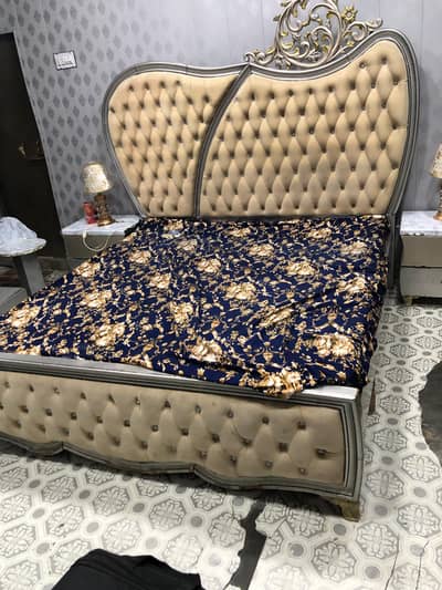 king size bed with All Accessories