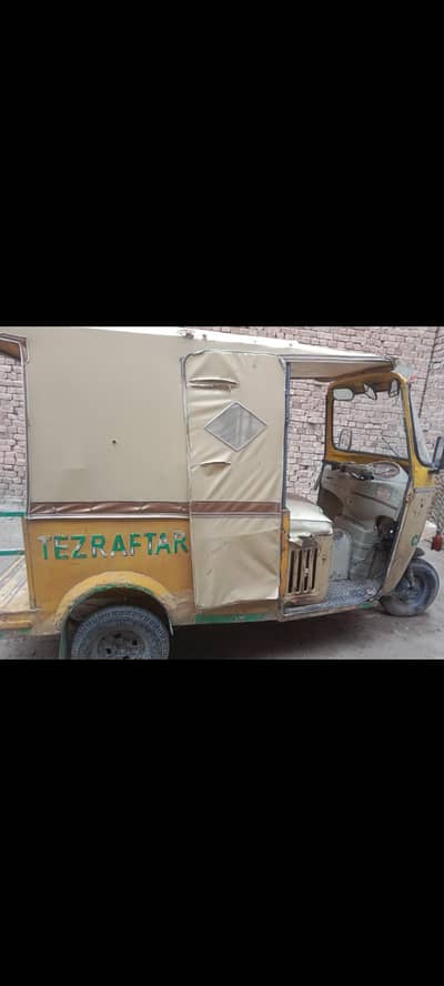 Auto rickshaw