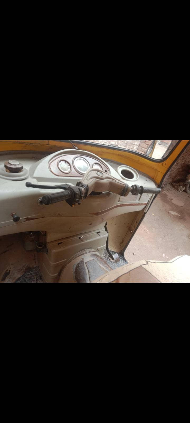 Auto rickshaw 1