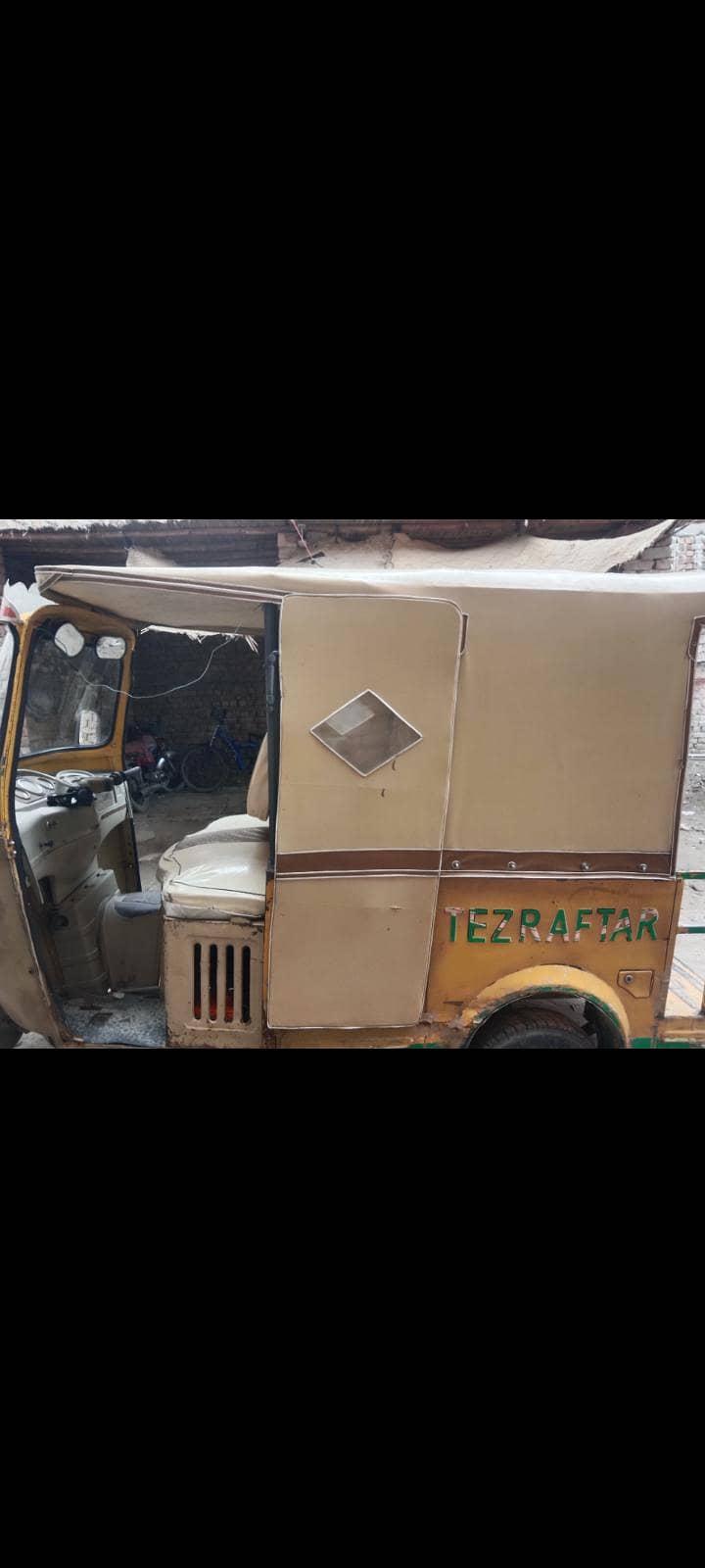 Auto rickshaw 2