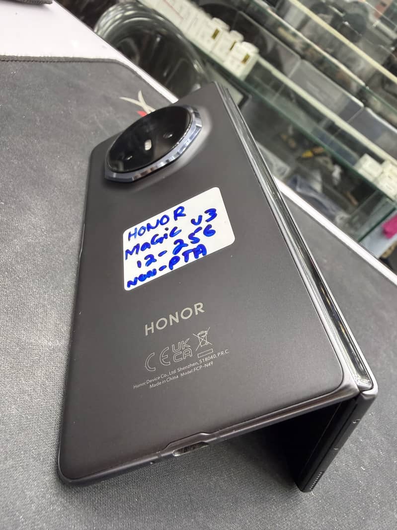Honor Magic V3 1