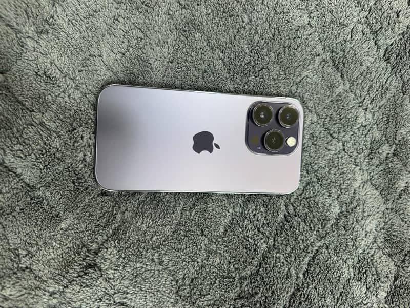 Apple iPhone 14 Pro 0