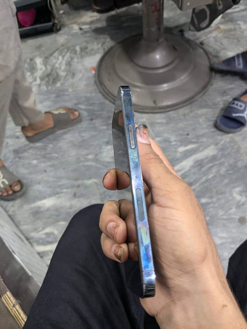 Apple iPhone 12 Pro 1