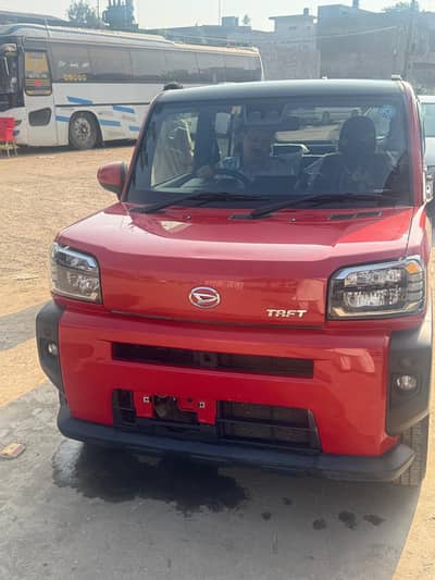 Daihatsu Taft 2022 /26ki import hai Japan sa buht achi car hai