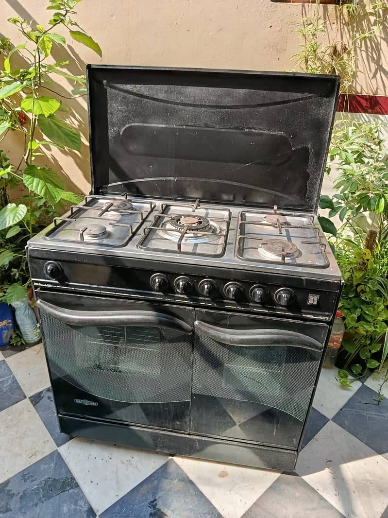 Cooking range in average condition 0