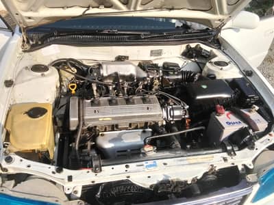 Toyota Corolla. 2  1998