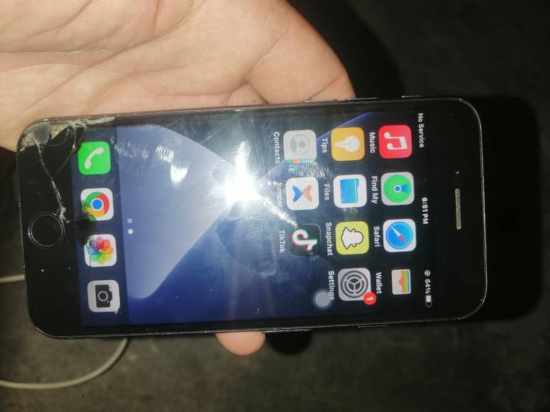 Apple iPhone 8 1