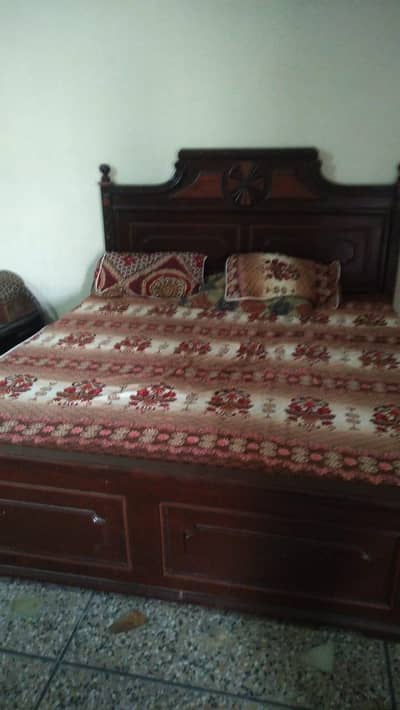Solid Wooden King Size Bed – Used