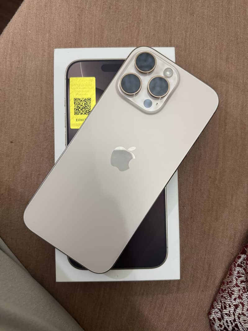 Apple iPhone 16 Pro Max 0