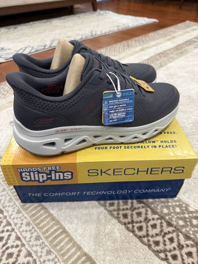 Brand New Unused Slip Ins Latest Skechers