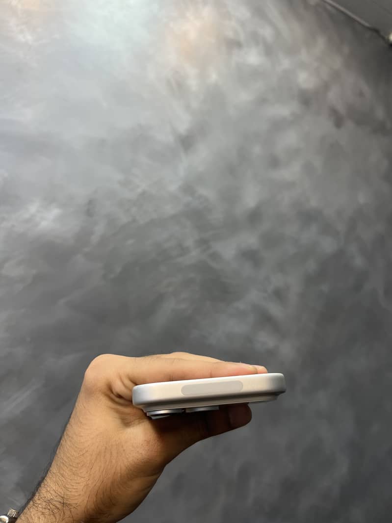 IPHONE 17 PRO 3