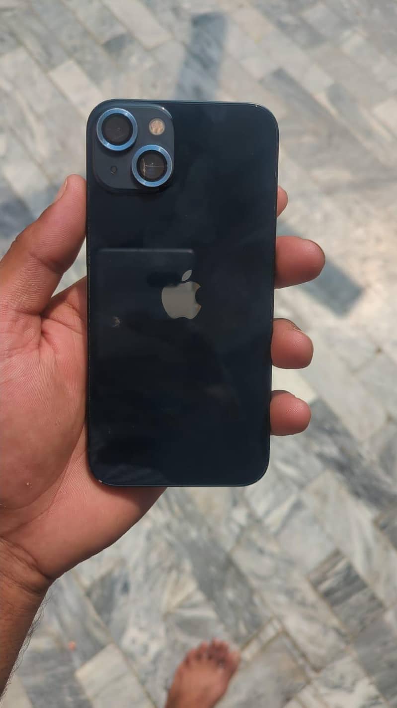 Apple iPhone 13 2