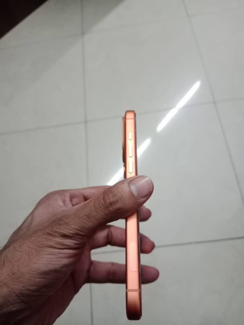 Apple iPhone 17 Pro Max 3