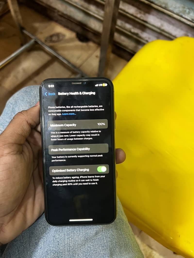 Apple iPhone X 0