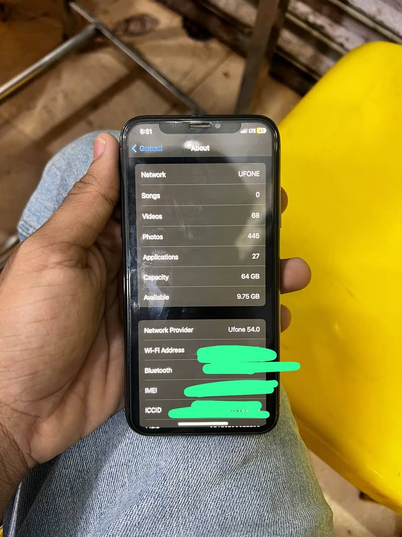 Apple iPhone X 3