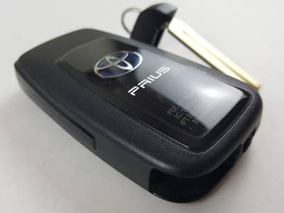 Prius phv remort geniune
