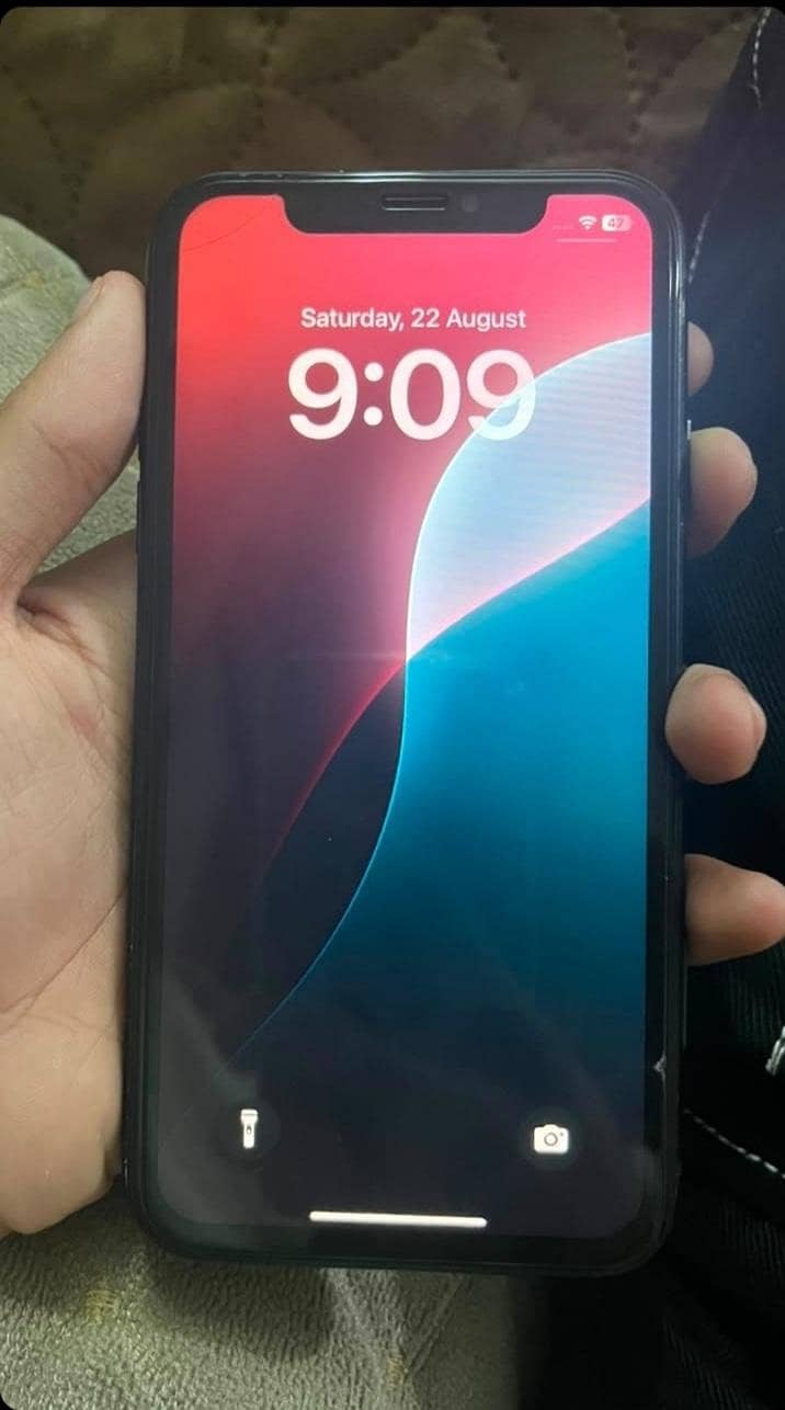 Apple iPhone XR 0