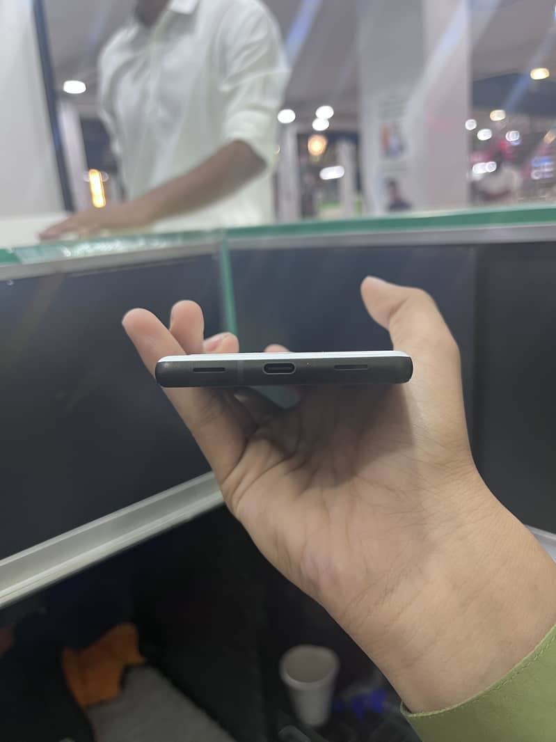 Google Pixel 6a 1