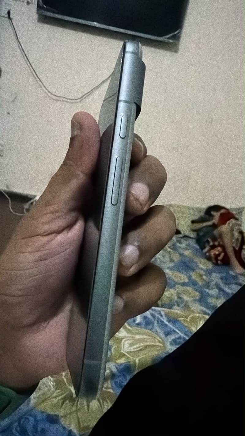 Google Pixel 8 1