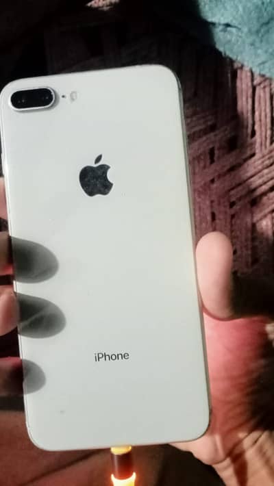 Apple iPhone 8 Plus