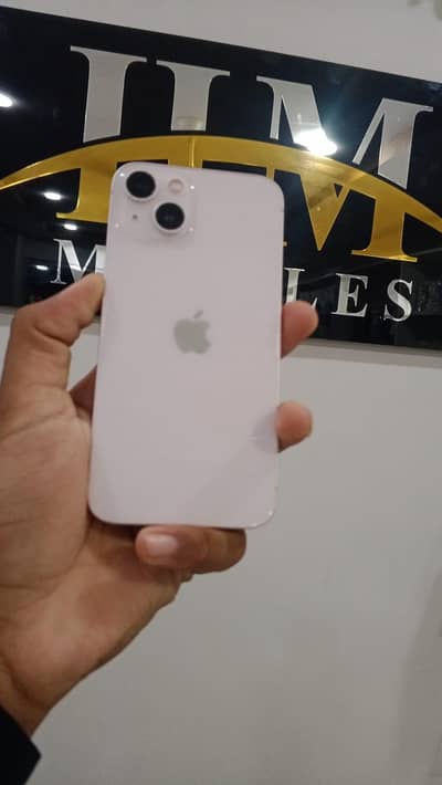 Apple iPhone 13