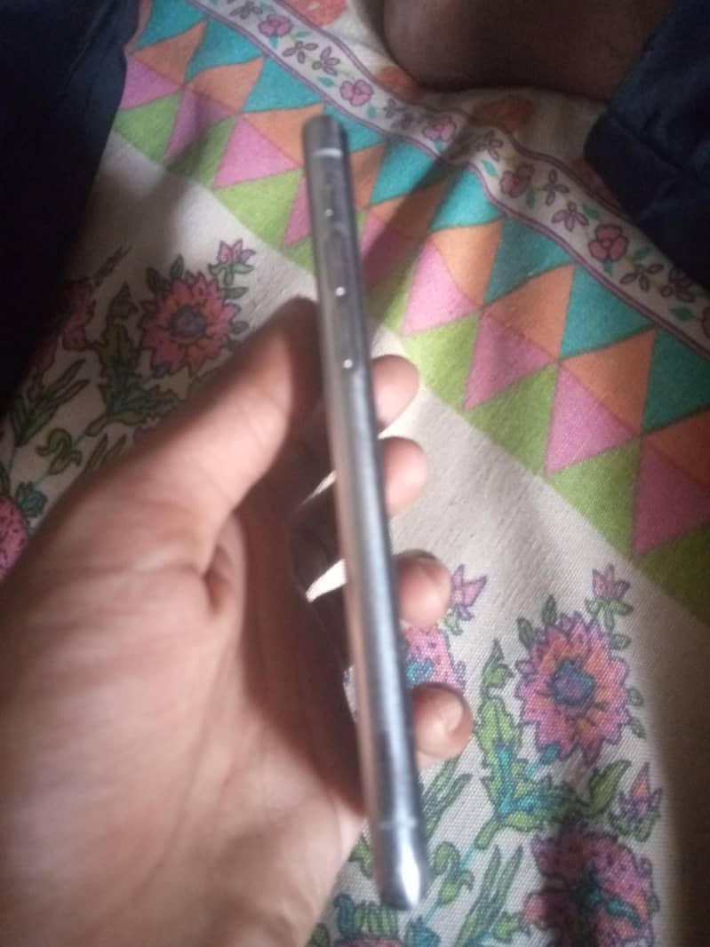 Apple iPhone 11 Pro 5