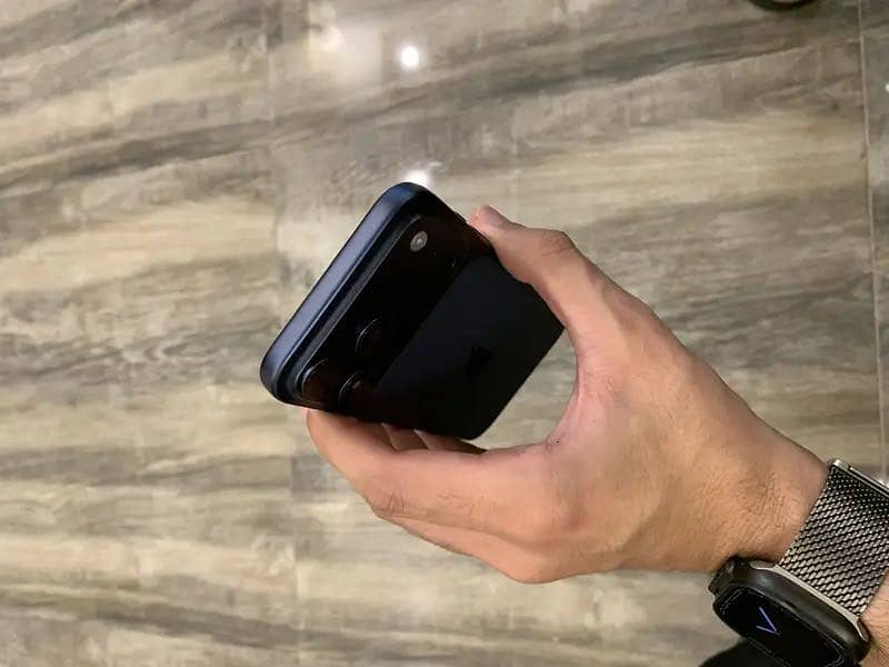 Apple iPhone 17 Pro Max 5