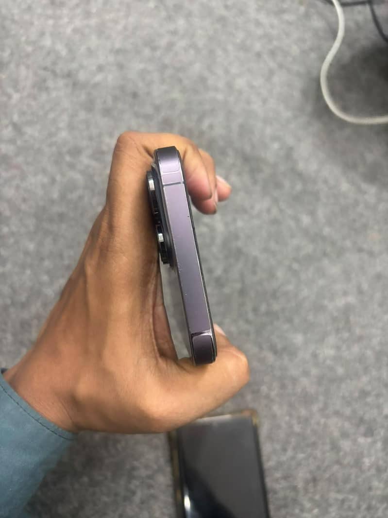 iphone 14 Pro Max 4
