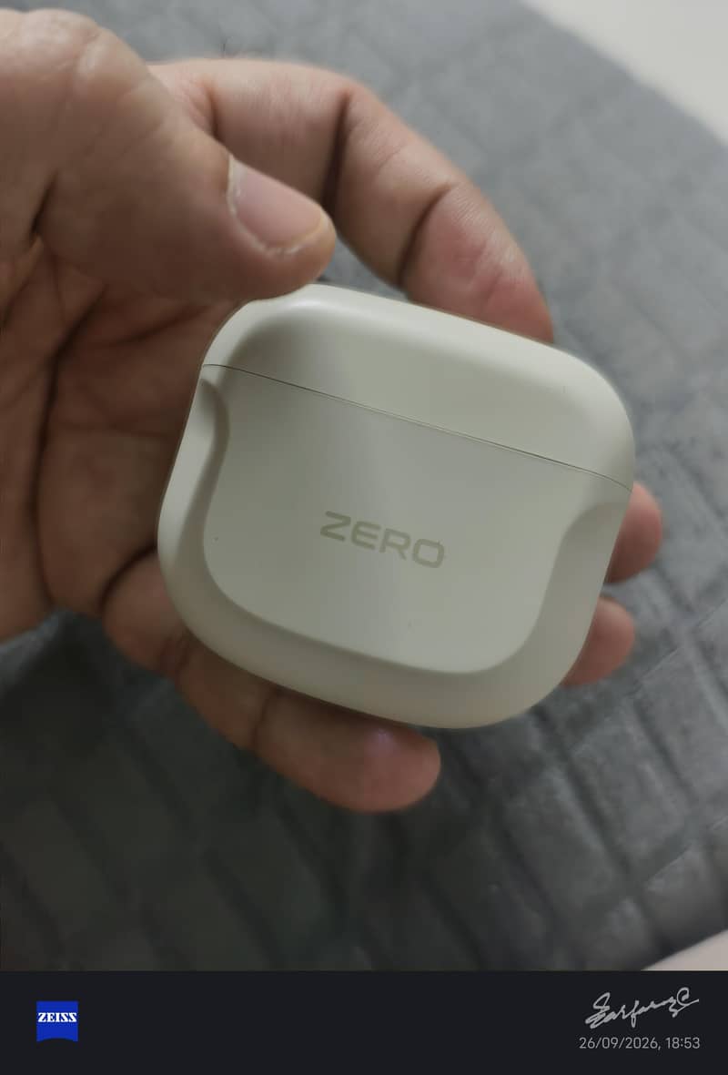 Zero Quantum earbuds 2