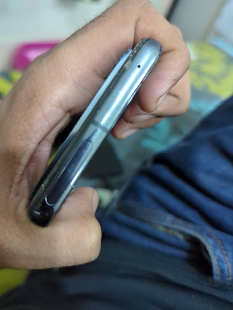 Google Pixel 8 Pro 4